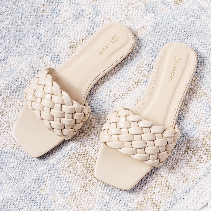 Beige plattklackade sandaler från D'Adda 1