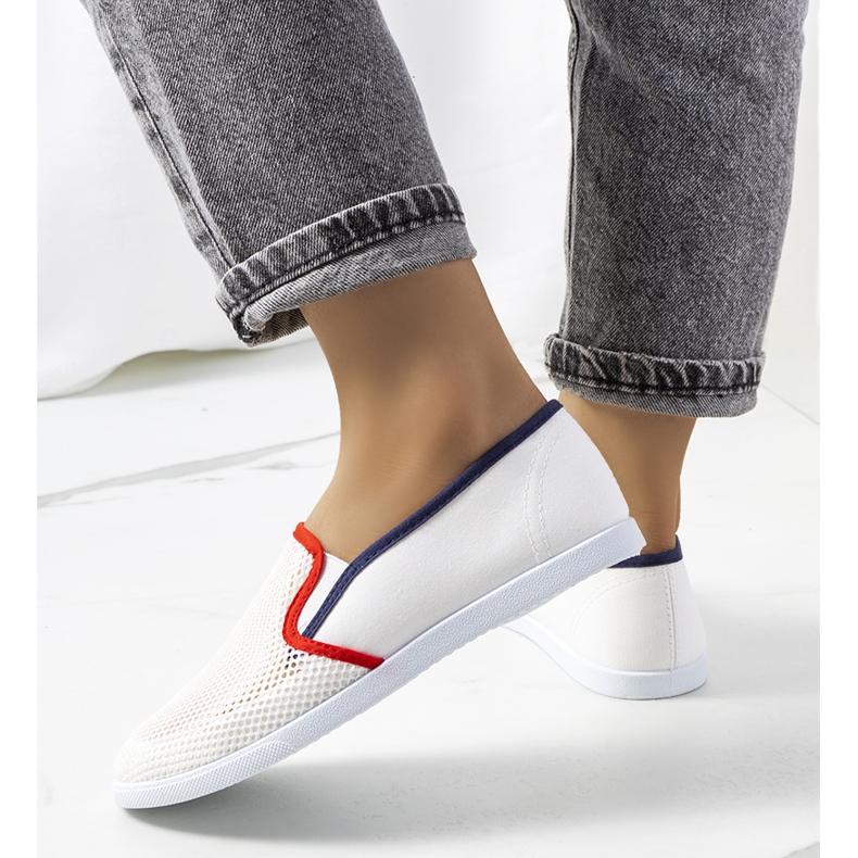Annika vita sneakers 1