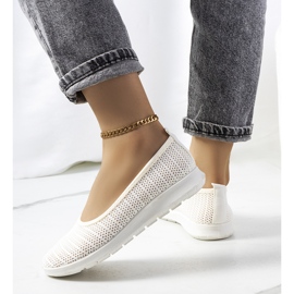 Ilse beige genombrutna sneakers ecru 1