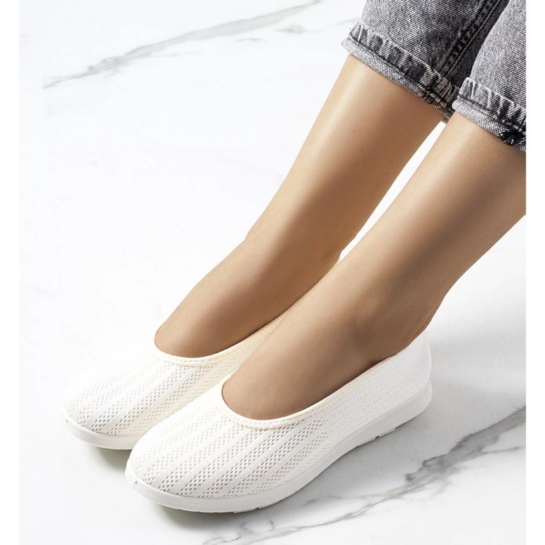 Beige Meeri tränare 1