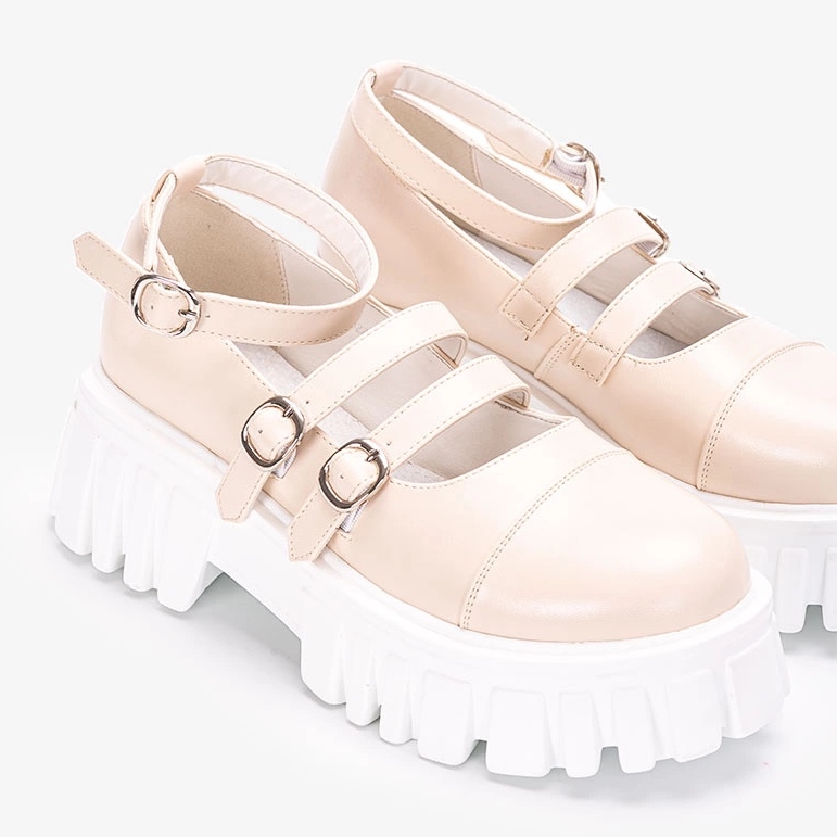 Beige skor med traktorsula från Jonell 1