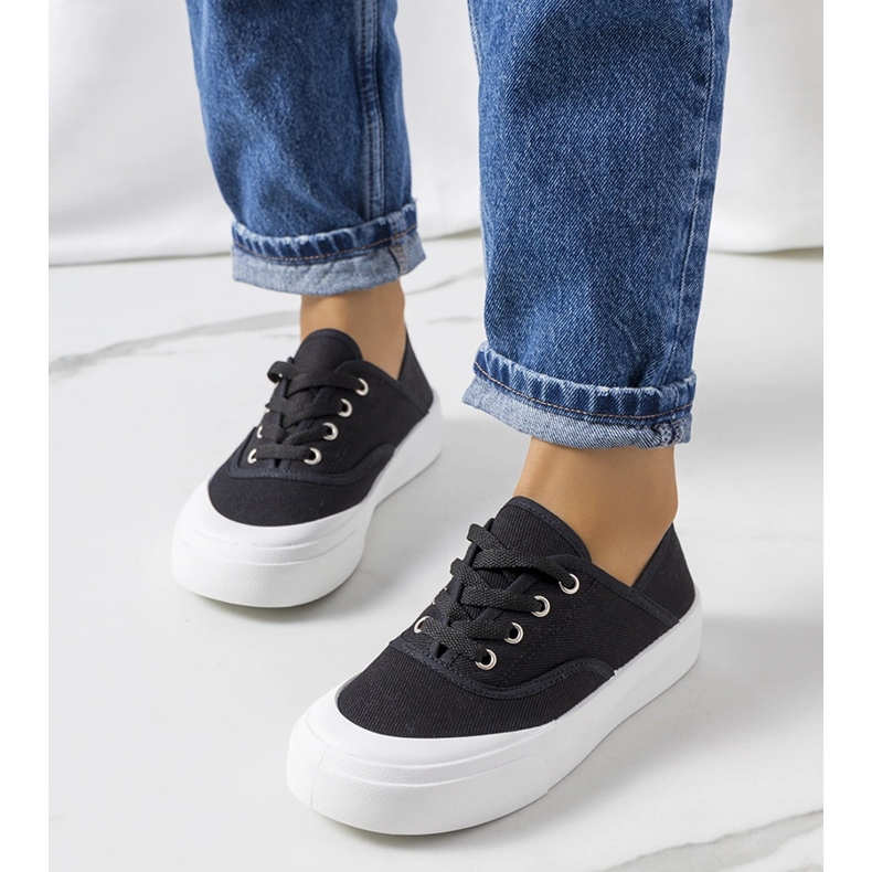 Jesperse svarta damsneakers 1