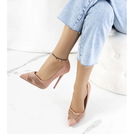 Stevens rosa klackar 1