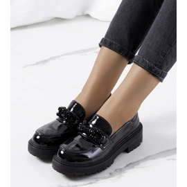 Svarta loafers i lack från Ordell 1