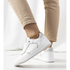 Vita sneakers från Banksia grå 1