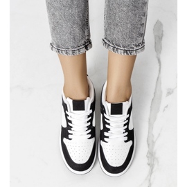 Svarta och vita Probe sneakers 1