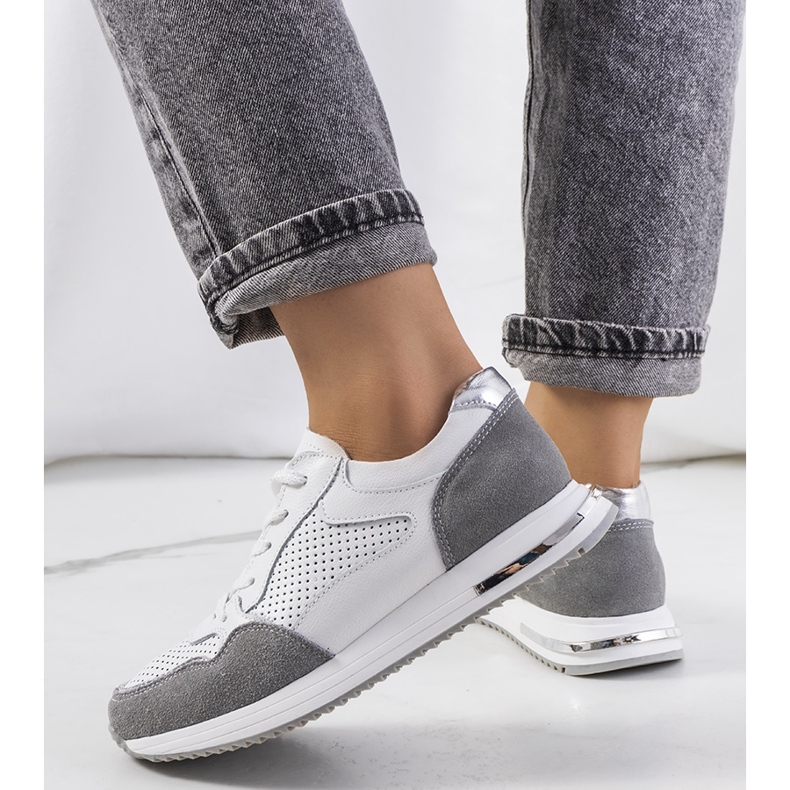 Zaira sneakers i vitt läder 1