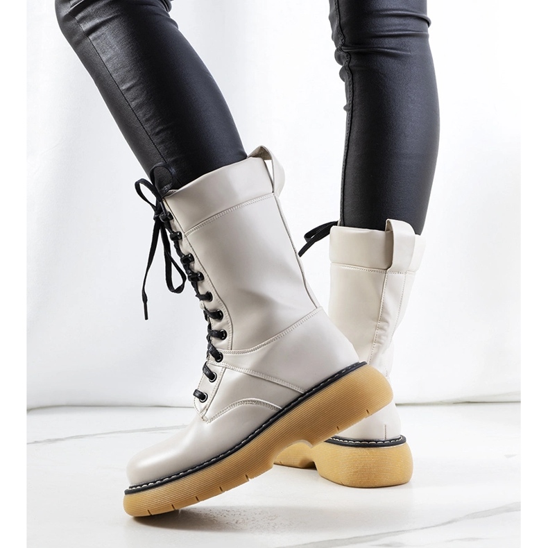 Beiga stövlar från Redel beige 1