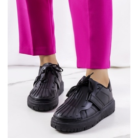 Svarta kardborre sneakers från Pates 1