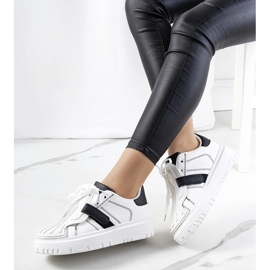 Vita kardborre sneakers från Pates 1