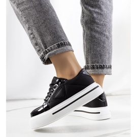 Svarta sneakers med tjock Scrabstersula 2