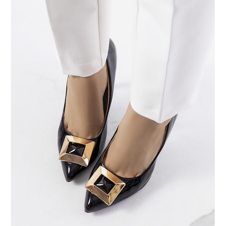 Svartlackade Cravos klackar 1