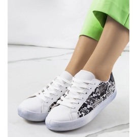Kameta Snake vita sneakers 1