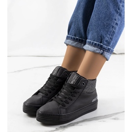 Varma sneakers på kilen Big Star II274147 svart 1