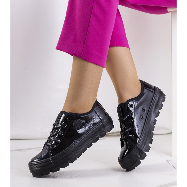 Svartlackade sneakers Big Star KK274044 1