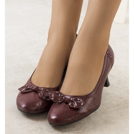 Röda pumps med Repina-båge 2