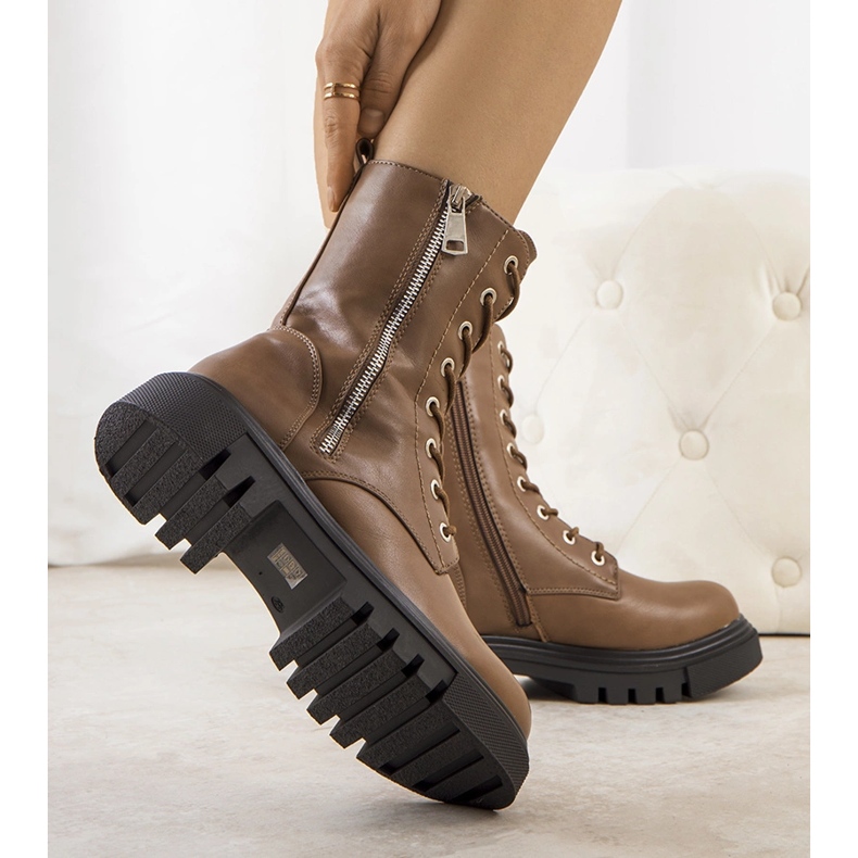 Mörkbeige stövlar från Enoksen 1