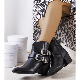 Svarta cowboystövlar 1