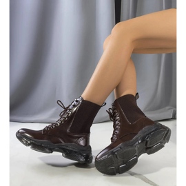 Bruna stövlar från Sedile 1