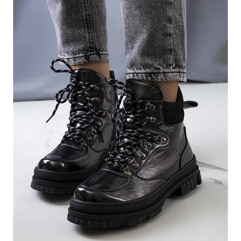 Prepo-stövlar i grått lack svart 1