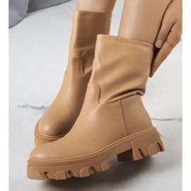 Nasidi bruna isolerade stövlar beige 1