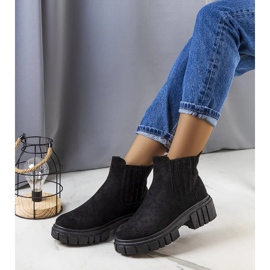 Svarta isolerade stövlar från Leiva 1