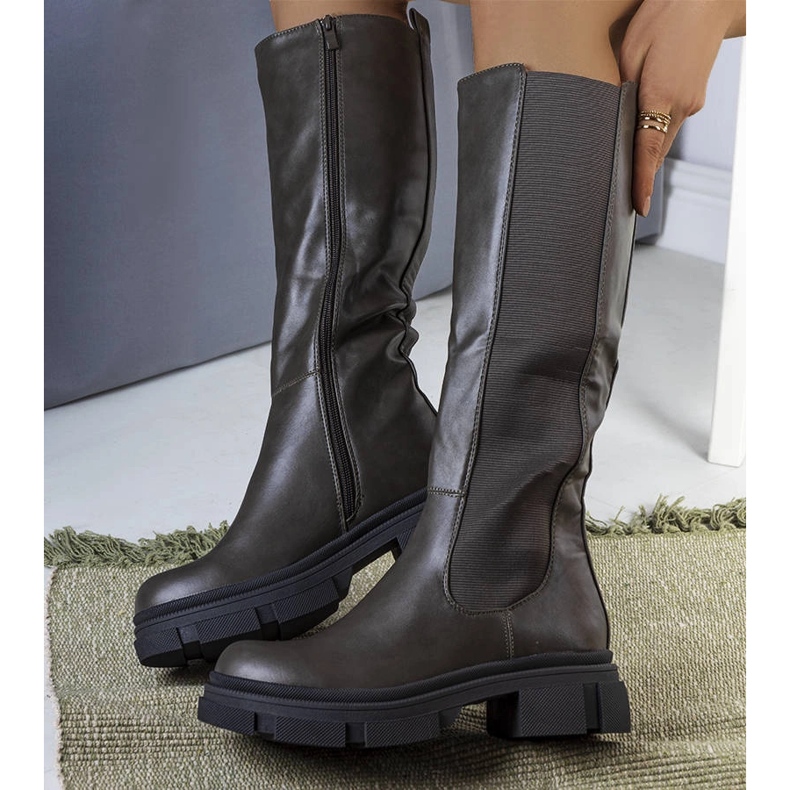 Gröna varma stövlar från Flores 1