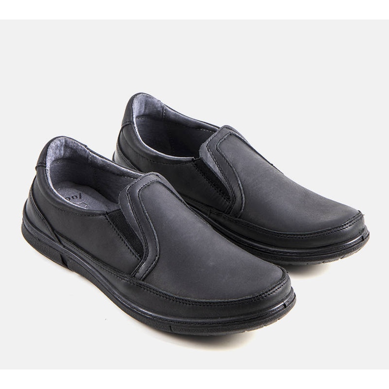 BM Svarta slip-on skor för män från Lazar 1