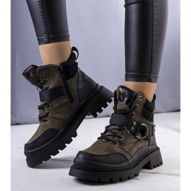 PA1 Gröna isolerade stövlar från Zakira svart 1