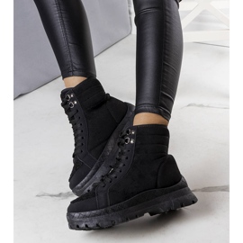 Svarta isolerade stövlar från Isaias 1