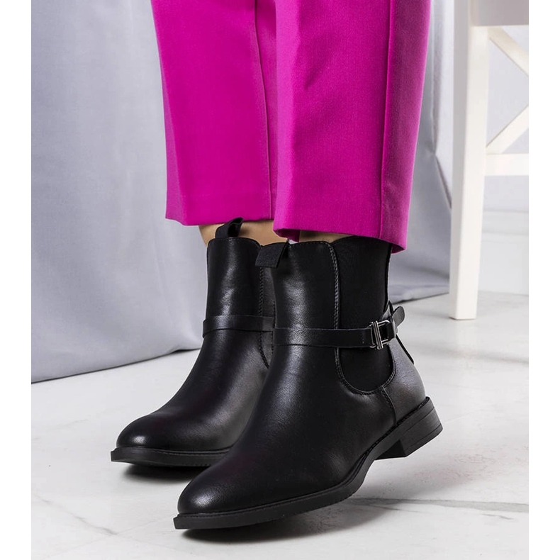 Svarta isolerade stövlar från Marisi 1