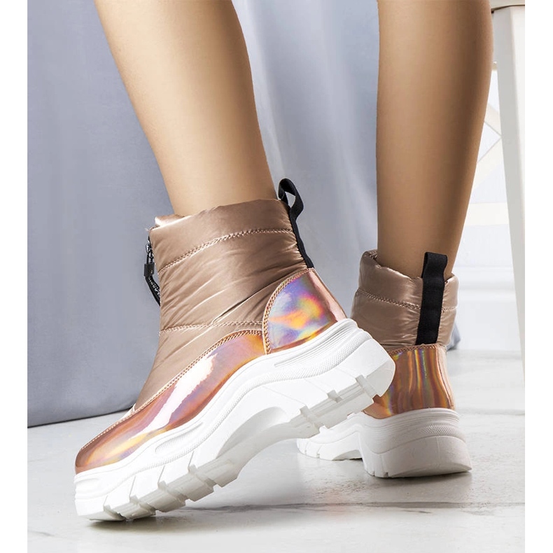 Leonel guldlackade snöstövlar gyllene 1