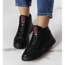 Svarta isolerade sneakers Big Star GG274537 906 1