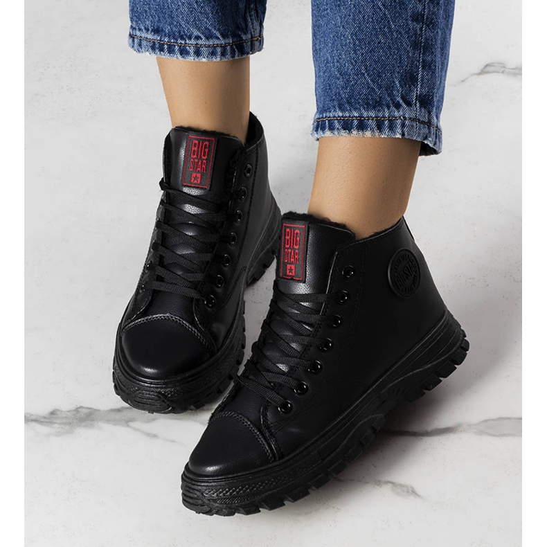 Svarta isolerade sneakers Big Star GG274537 906 1