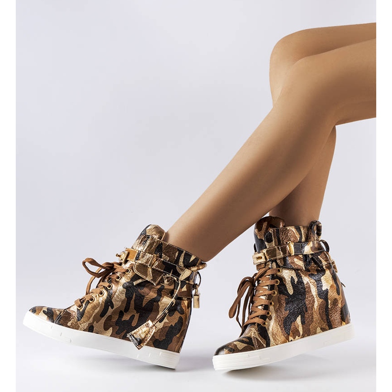 Bruna camo wedge sneakers från Annabelle beige 1