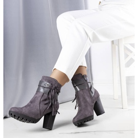 BM Grå isolerade stövlar från Rayan 1