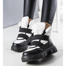 Vita isolerade slip-on snöstövlar från Francisco 1