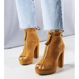 BM Stövlar med kamelklack från Payto brun 1