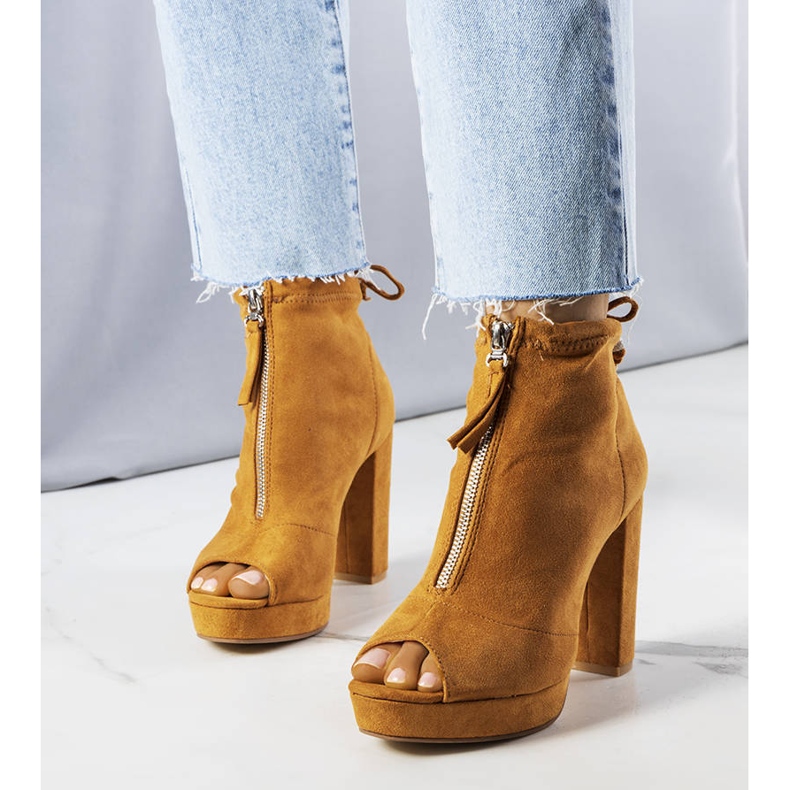 BM Stövlar med kamelklack från Payto brun 1