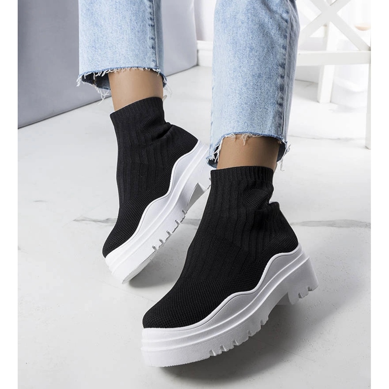 Cali svarta sockboots med vit sula 1