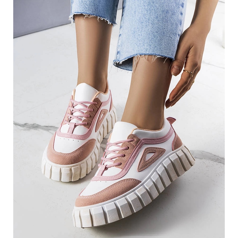Rosa platåsneakers från Robyn 1