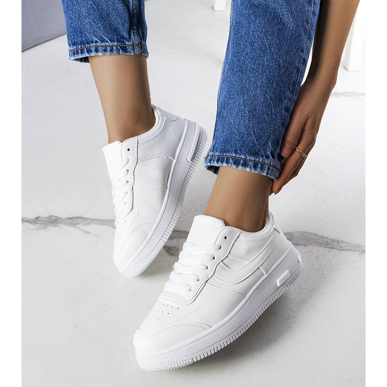 BM Vita sneakers på tjock sula från Kim 1