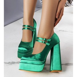 Gröna högklackade pumps från Lynn 2