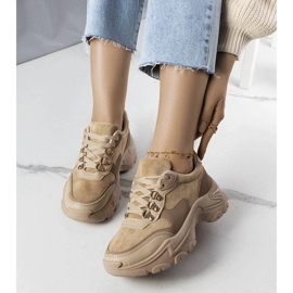 Beige sneakers i blandat tyg från Jenna 1