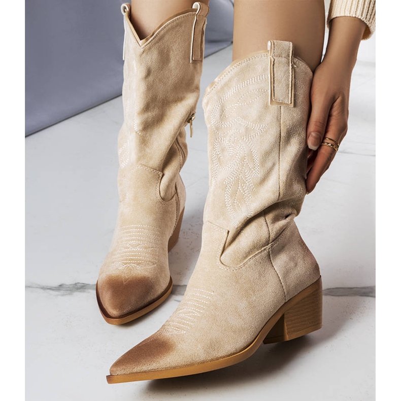 PA1 Beige cowboystövlar i fuskmocka från Routhier 1