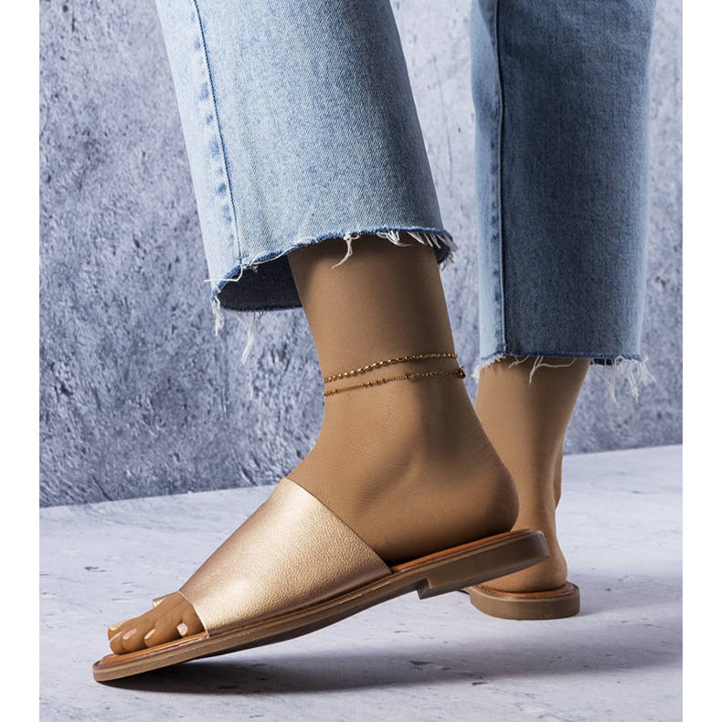 Evento Guldtofflor med oregelbunden ovandel från Latourelle gyllene 1