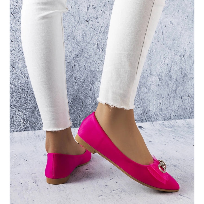 Rosa balettlägenheter med rosett och strass från LaGarde 1