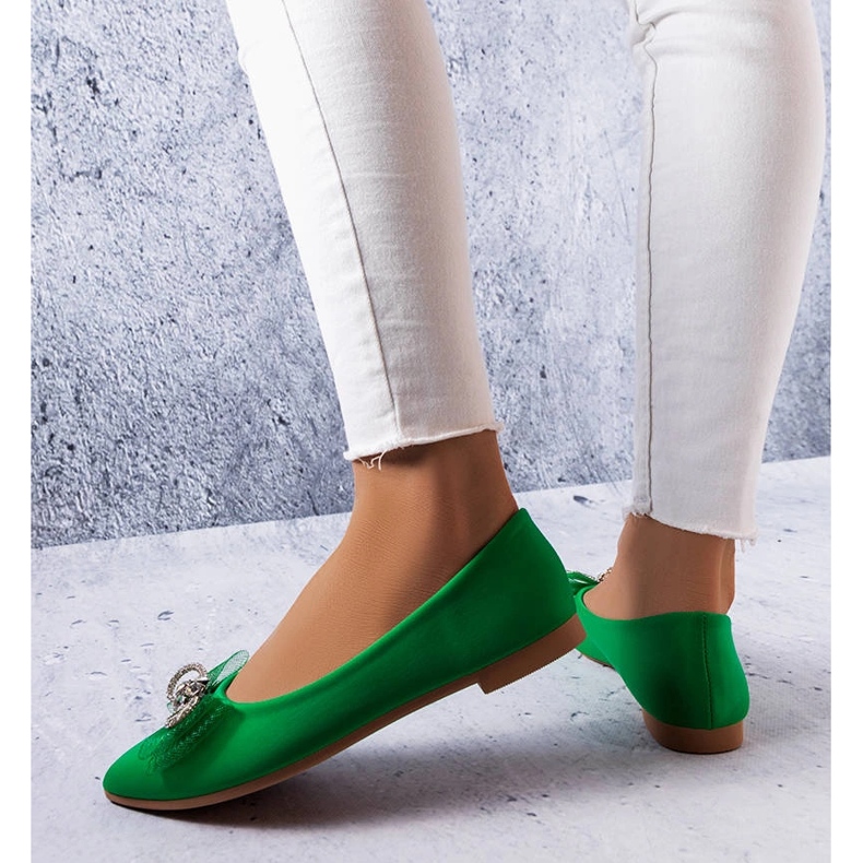 Gröna ballerinor med rosett och strass från LaGarde 1