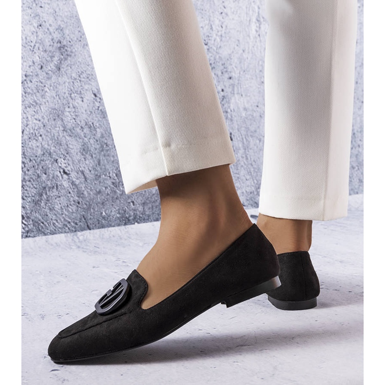 Svarta ballerinor med fyrkantig tå från Carrière 1