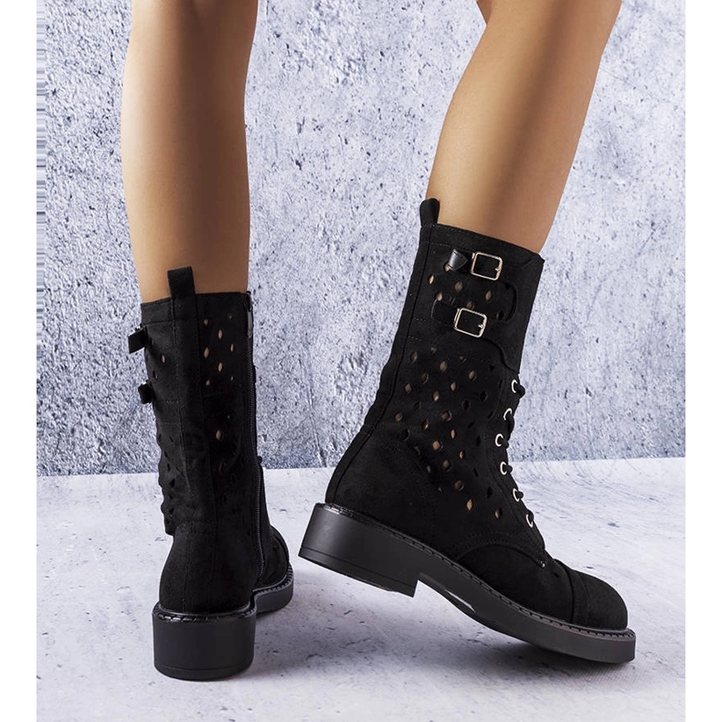 Legault svarta genombrutna stövlar 1